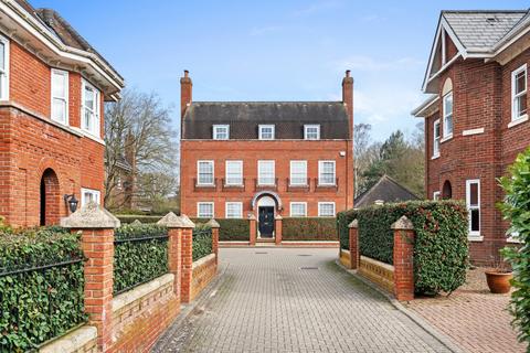 Devereux Place, Colchester CO4