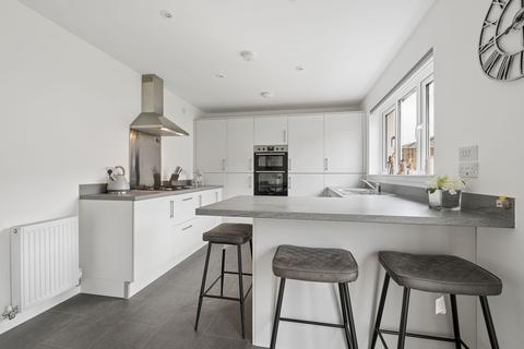 4 bedroom detached house for sale, Fairlie Road, Livingston Village