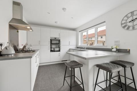 4 bedroom detached house for sale, Fairlie Road, Livingston Village