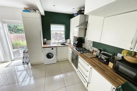 3 bedroom semi-detached house to rent, Wrexham Avenue, West Midlands WS2