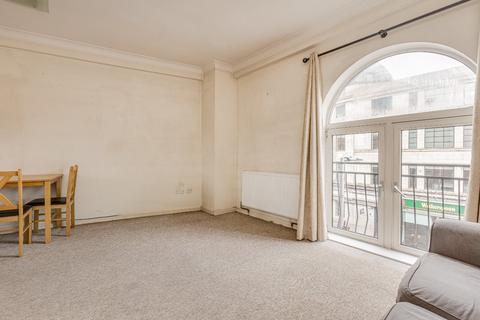 1 bedroom flat to rent, Falcon Road, London