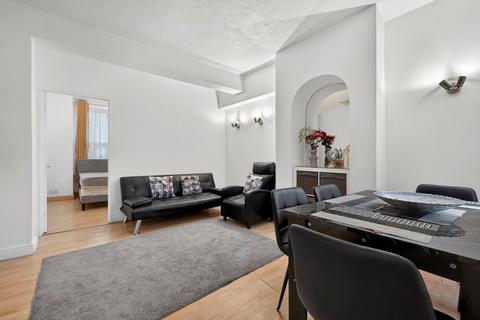 3 bedroom house to rent, Troughton Road, Charlton, London