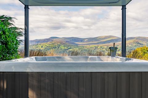 undefined, Conwy LL28