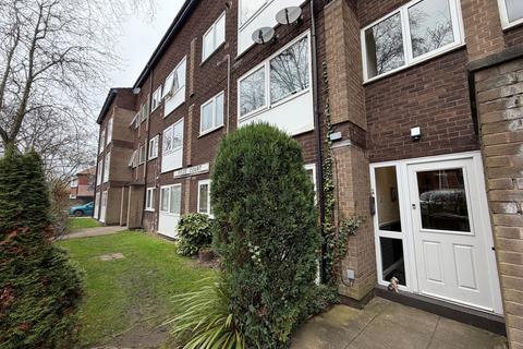 2 bedroom flat for sale, Highfield Road, Stretford, M32