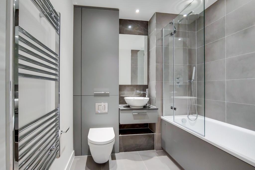 4 Bathroom 4