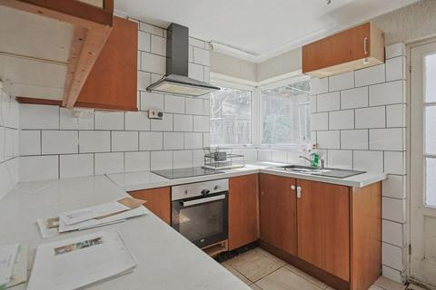 undefined, 26 Hinton Crescent, Southampton, Hampshire, SO19 6GT