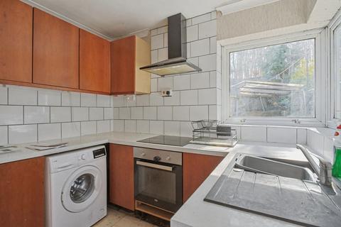 undefined, 26 Hinton Crescent, Southampton, Hampshire, SO19 6GT
