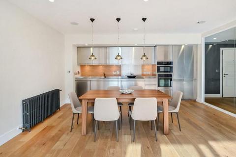 3 bedroom apartment to rent, 30 Oval Road, London NW1