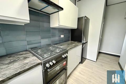 2 bedroom terraced house to rent, Thornton Lodge Road, Lockwood, Huddersfield, HD1
