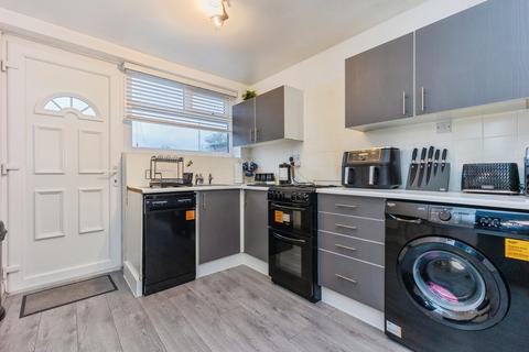 4 bedroom end of terrace house for sale, Old Farm Crescent, Manchester, M43