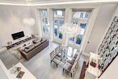 2 bedroom apartment to rent, De Vere Gardens, London W8