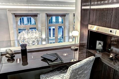 2 bedroom apartment to rent, De Vere Gardens, London W8