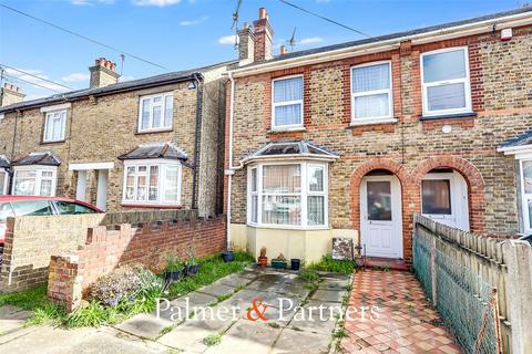 3 bedroom end of terrace house for sale, Henry Road, Essex CM1