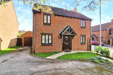 4 bedroom detached house for sale - Tocker Gardens, Bracknell RG42