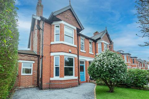 4 bedroom semi-detached house for sale, Walton Road, Warrington WA4