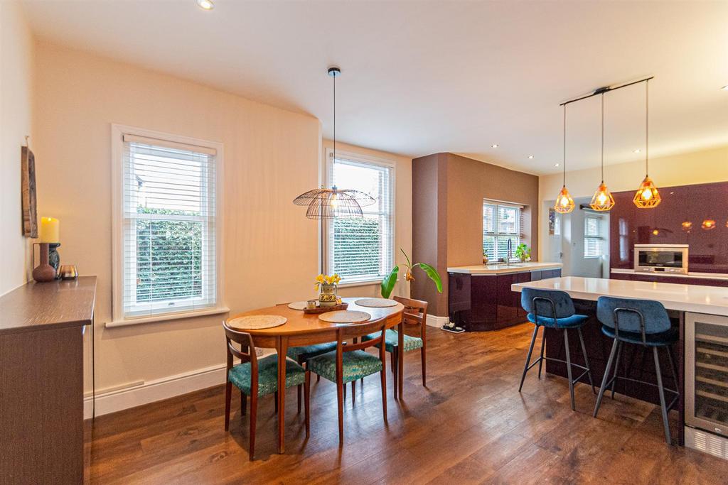 Dining Kitchen