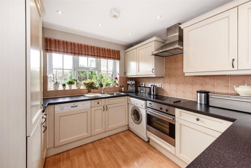 Kitchen/Dining Rm