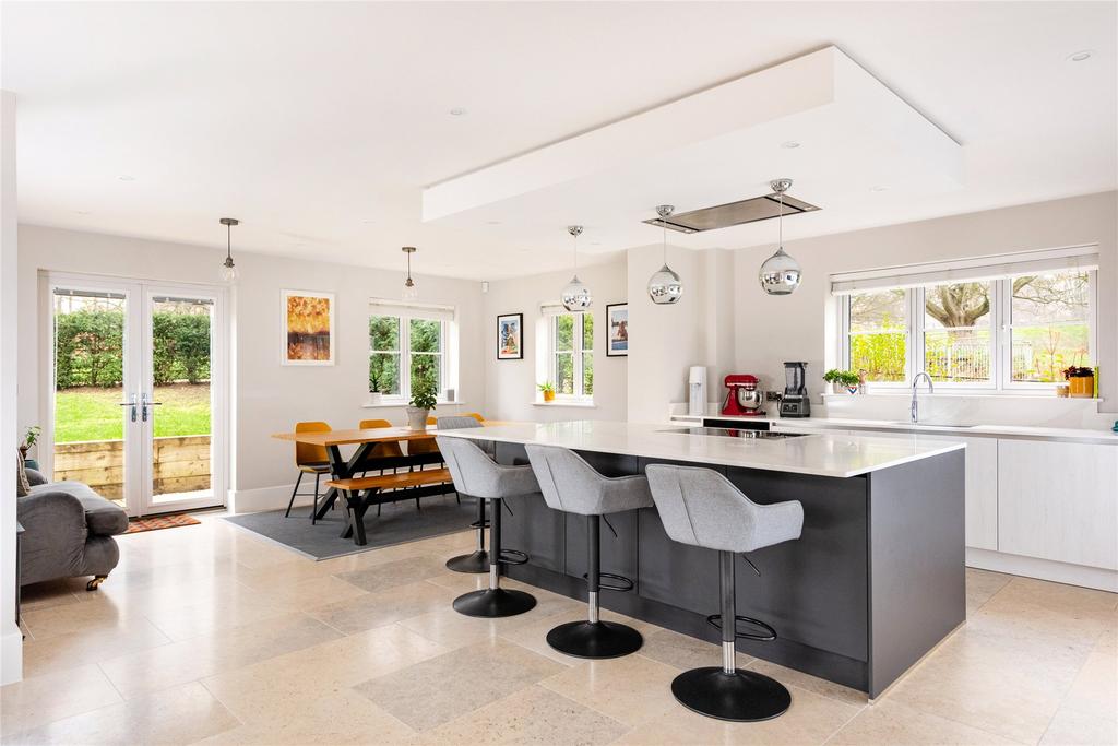 Kitchen/Breakfast