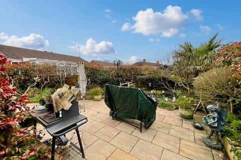 2 bedroom detached bungalow for sale, Hawthorne Avenue, Stoke-On-Trent, ST4