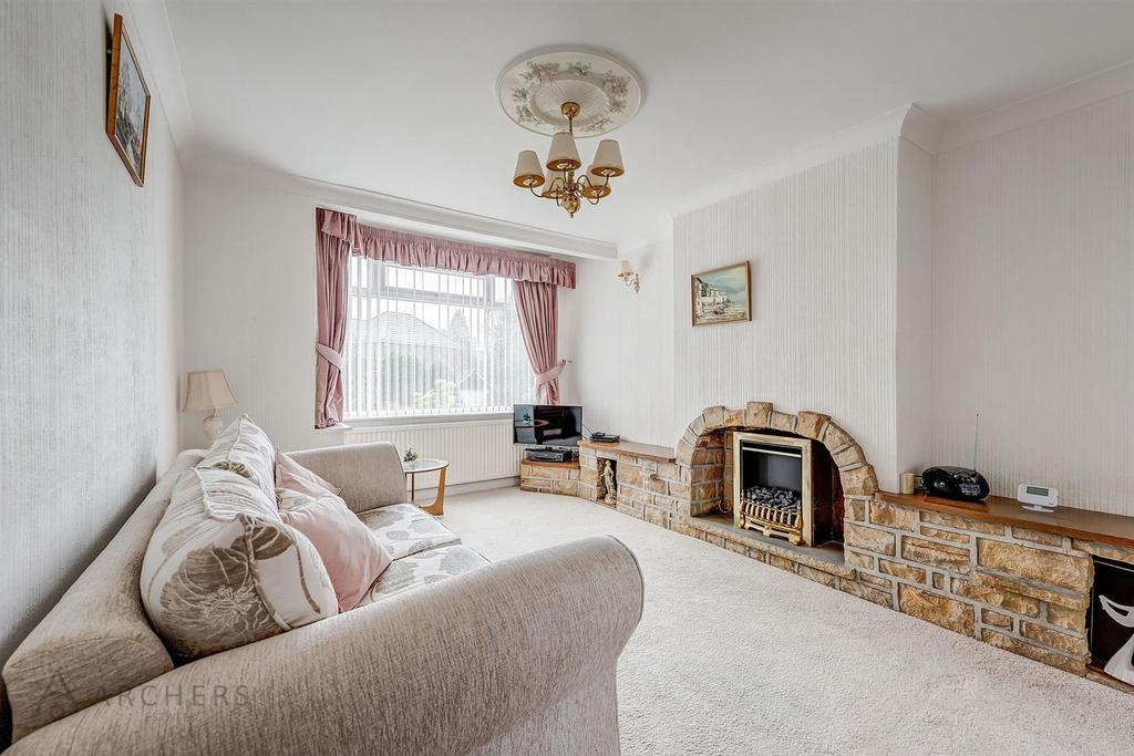 46 Barncliffe Road(Interior)-1.jpg