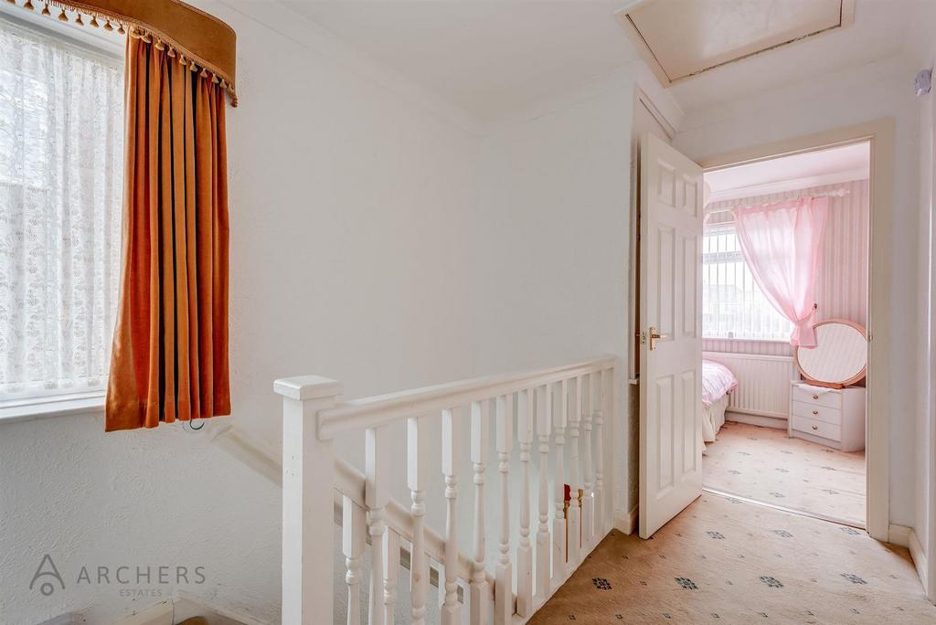46 Barncliffe Road(Interior)-11.jpg