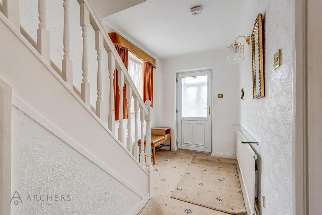 46 Barncliffe Road(Interior)-9.jpg