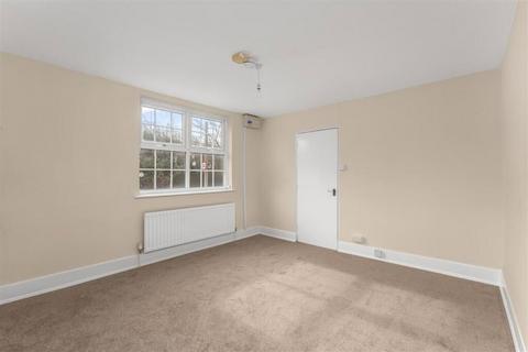 4 bedroom property for sale, Broughton Road, Banbury, Oxfordshire, OX16 9QQ