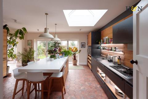 6 bedroom semi-detached house for sale, Welbeck Avenue, Hove BN3