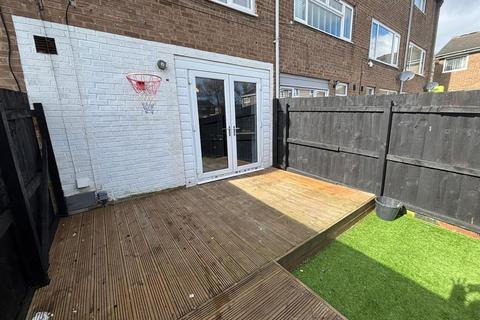 undefined, Basildon Gardens, Wallsend