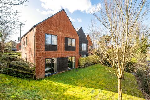 2 bedroom flat for sale - Fairlinch Close, Winchester, Hampshire, SO22