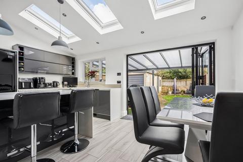 3 bedroom semi-detached house for sale, Coopers Row, Iver Heath SL0