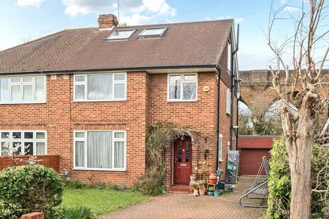 4 bedroom semi-detached house for sale, Greenwood Close, Thames Ditton, KT7