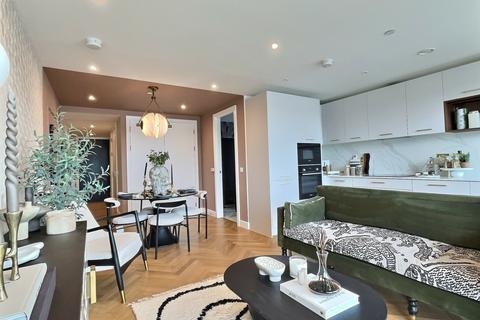 2 bedroom apartment for sale, Clement Apartments, Brigadier Walk, London, SE18
