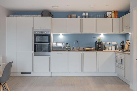 undefined, Beryl Close, Crawley RH10
