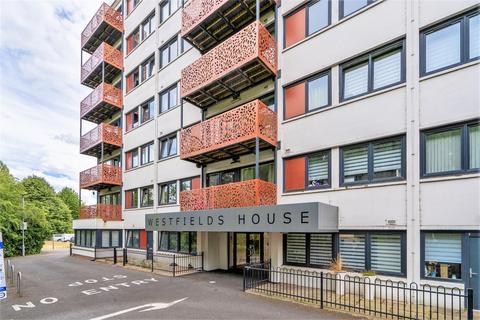 2 bedroom apartment for sale - London Road, High Wycombe HP11