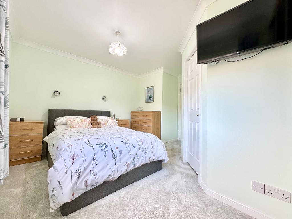 Turners Avenue, Paisley bed one