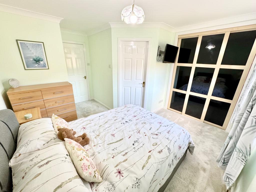 Turners Avenue, Paisley bedroom one pic