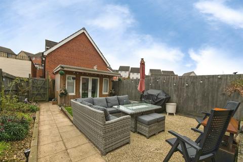 4 bedroom semi-detached house for sale, Cloakham Drive, Axminster