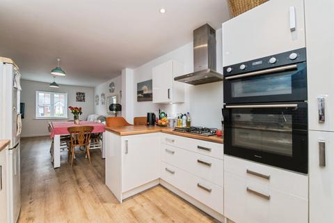 4 bedroom semi-detached house for sale, Cloakham Drive, Axminster