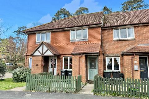 2 bedroom terraced house for sale, Victoria Gardens, Ringwood, BH24 1FD