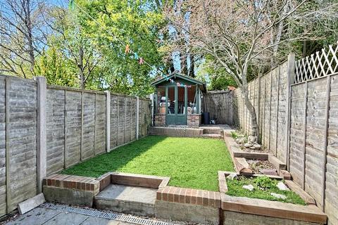 2 bedroom terraced house for sale, Victoria Gardens, Ringwood, BH24 1FD