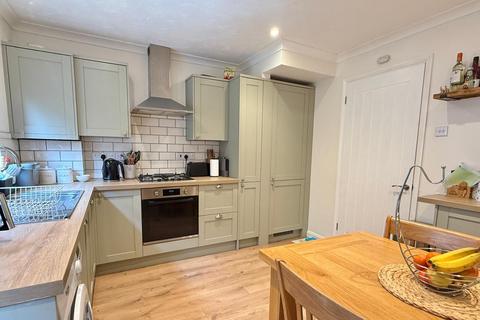 2 bedroom terraced house for sale, Victoria Gardens, Ringwood, BH24 1FD