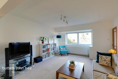 4 bedroom semi-detached house for sale, Hollybush Crescent, Nantwich
