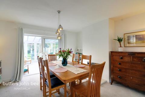 4 bedroom semi-detached house for sale, Hollybush Crescent, Nantwich