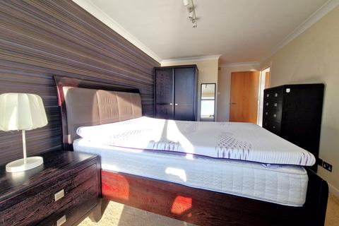2 bedroom flat to rent, Arnhem Wharf, E14