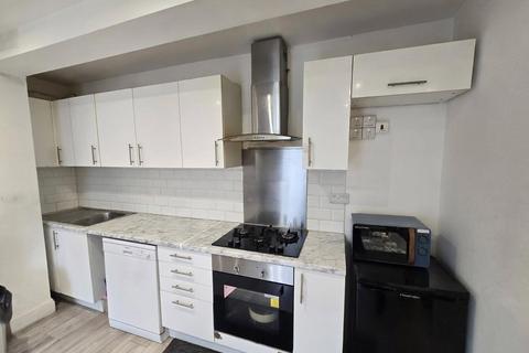 undefined, Oakdene Road, Hillingdon, Greater London, UB10