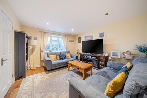 undefined, Weydon Farm Lane, Farnham, Surrey, GU9