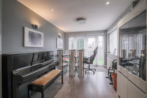 5 bedroom detached house for sale, Marcus Way, Huddersfield HD3