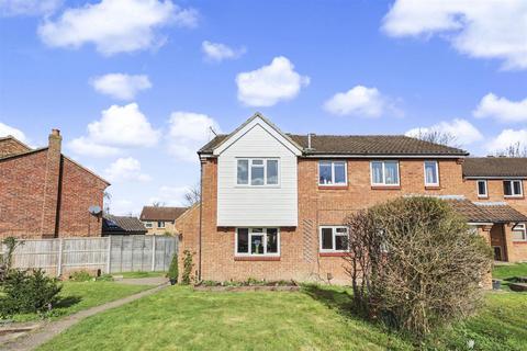 2 bedroom semi-detached house for sale, Alder Close, Baldock