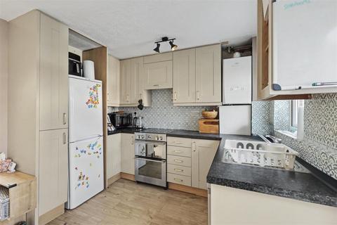 2 bedroom semi-detached house for sale, Alder Close, Baldock